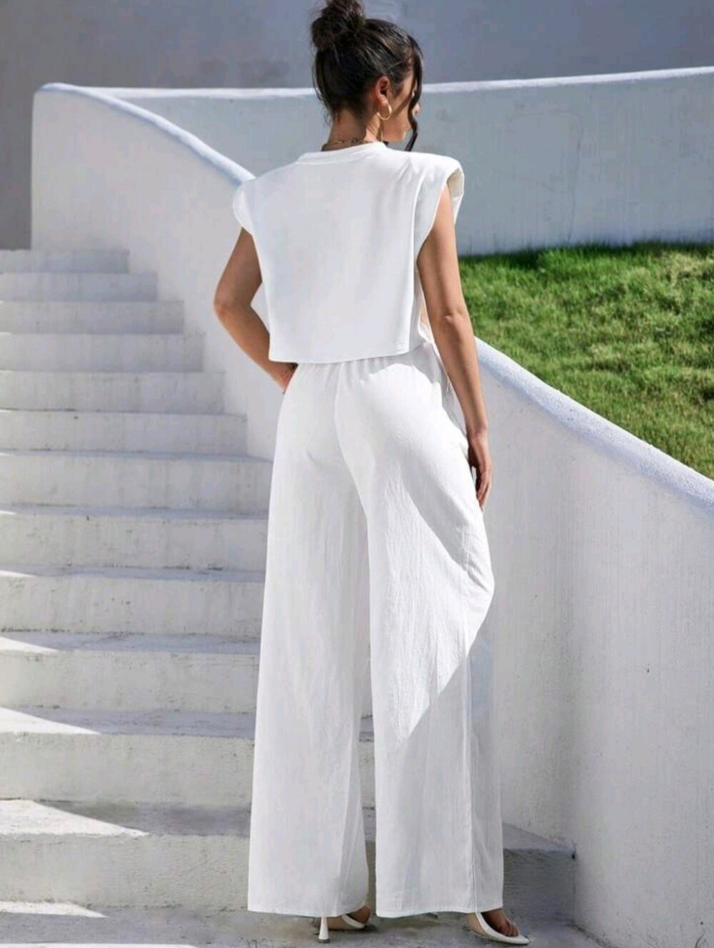 White 2 Piece Crop Top Pants Set Size Medium - Picture 4 of 8